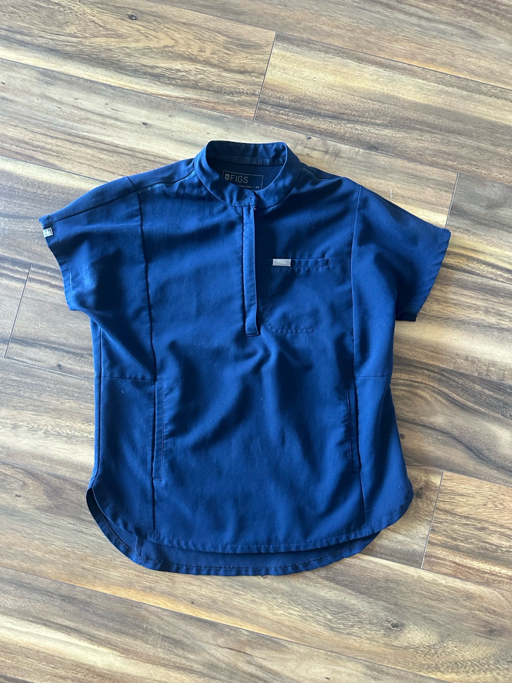 Figs Women's Navy Short Sleeve Tunic Top